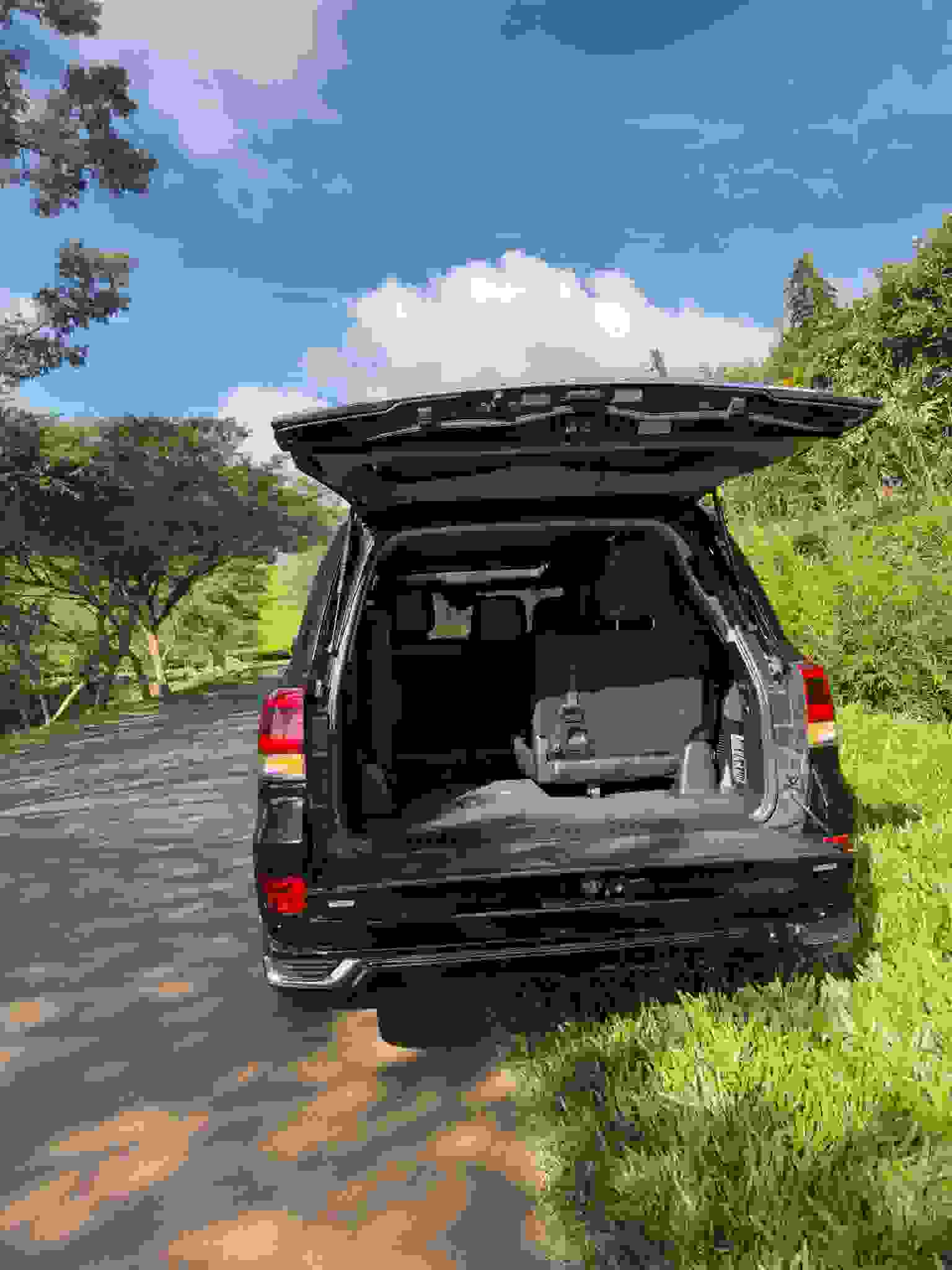Toyota Land Cruiser LC200 for hire
