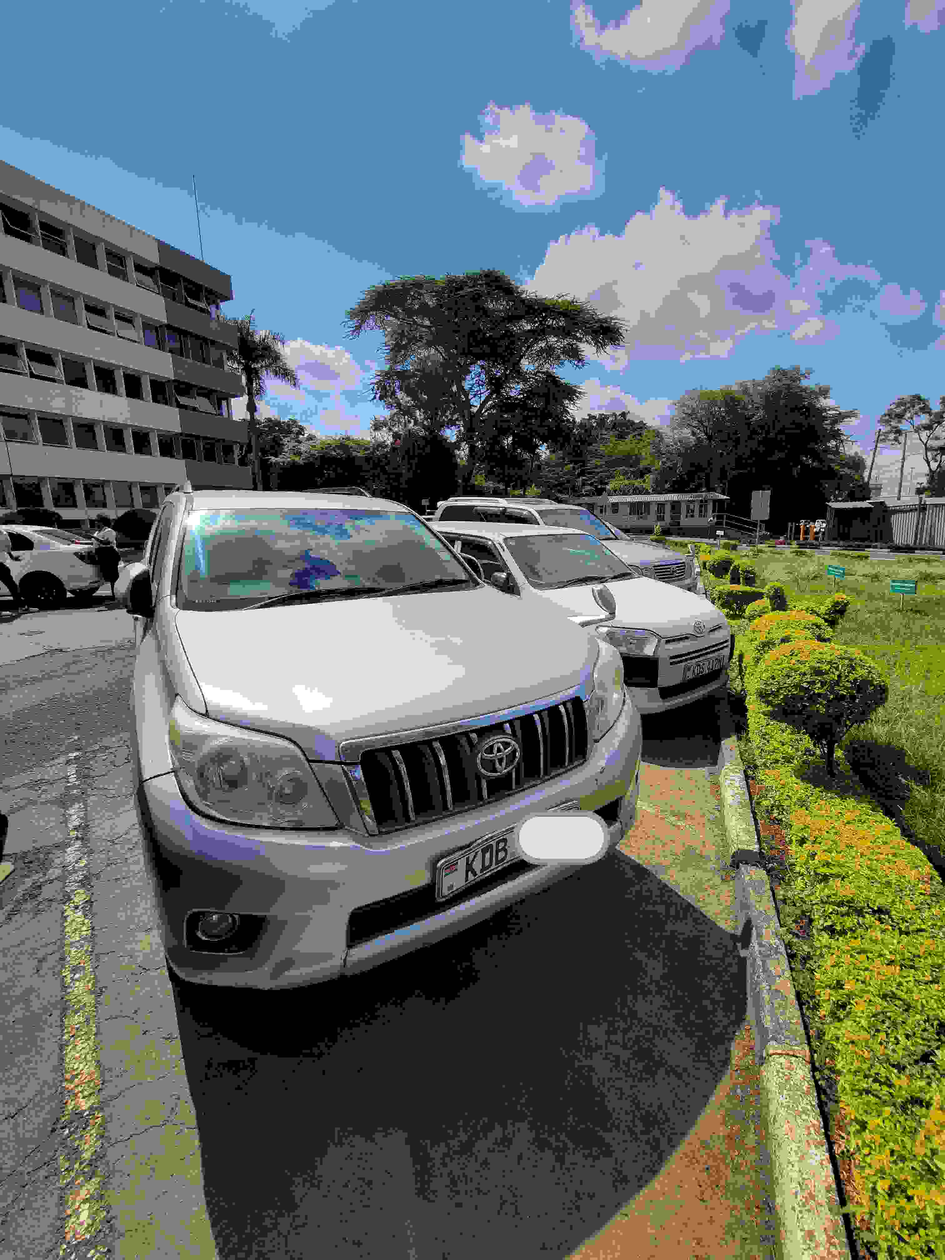 Toyota Land Cruiser J150 Prado, 2009-2014 Shape view 3