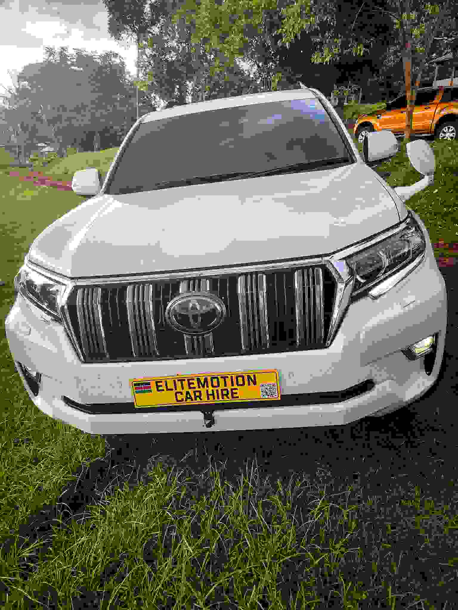Toyota Land Cruiser J150 Prado, Facelift, Seven Seater, Sunroof view 6
