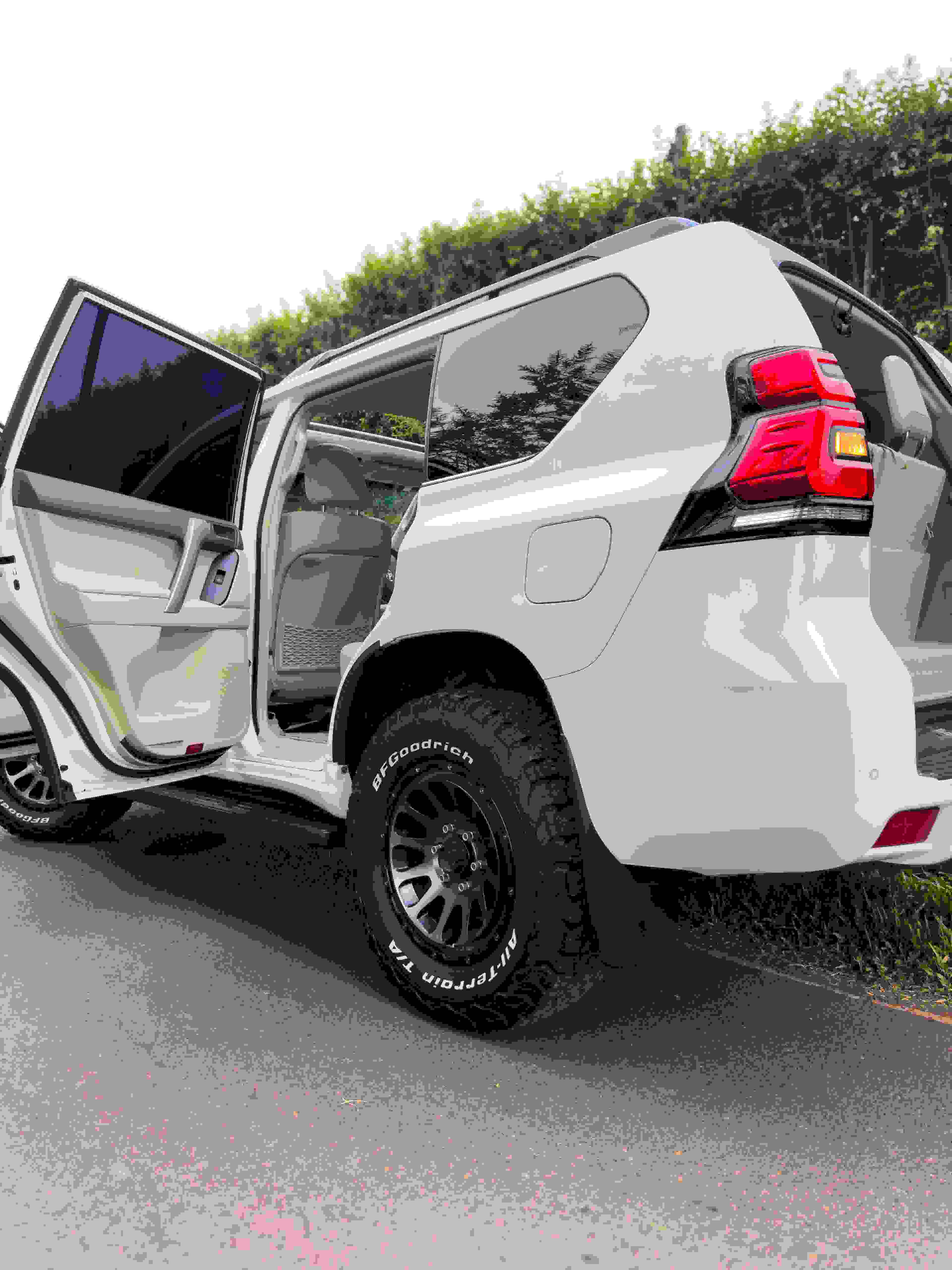 Toyota Land Cruiser J150 Prado, Facelift, Seven Seater, Diesel, Sunroof view 8