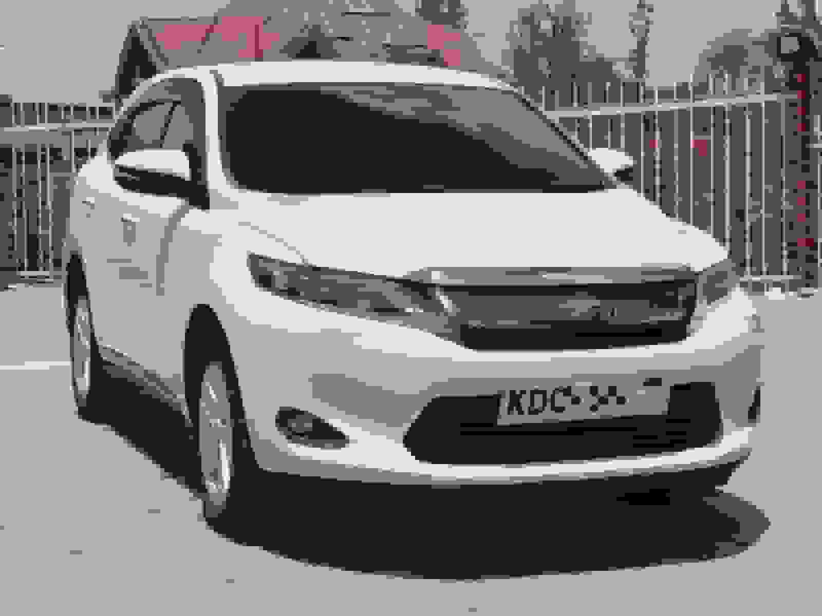 Toyota Harrier view 4