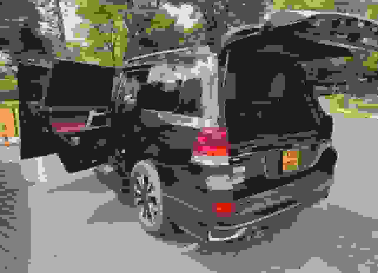 Toyota Land Cruiser V8 LC200, Sunroof view 4