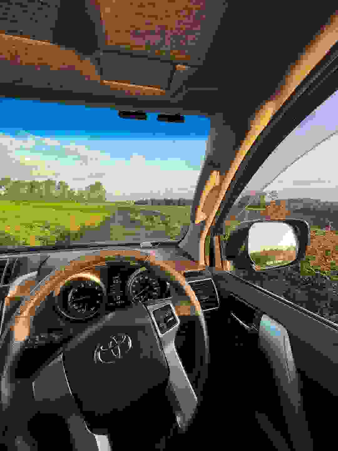 Prado Prado Garden Car Hire