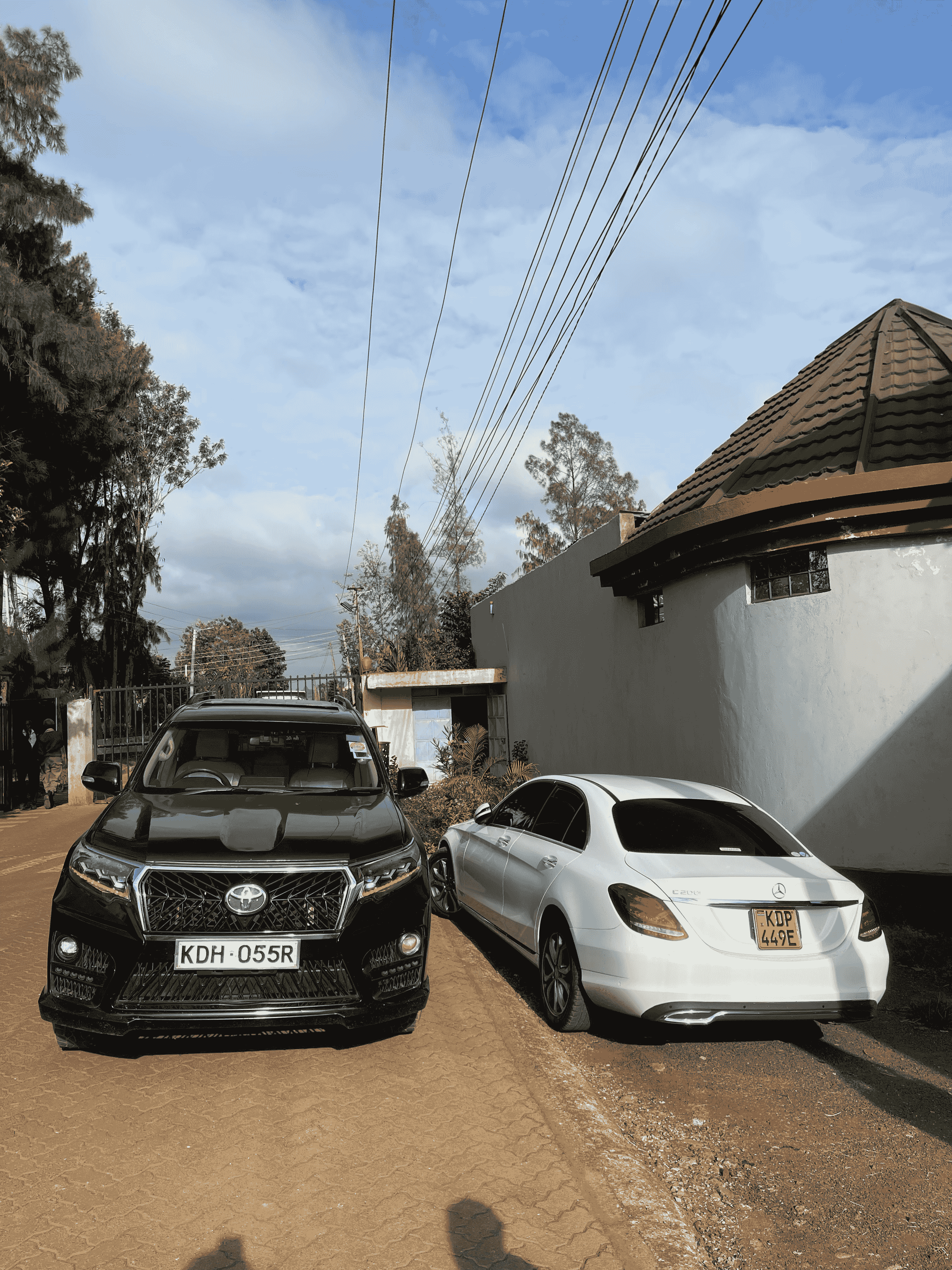 Toyota Land Cruiser J150 Prado, Teardrop, Seven Seater view 4