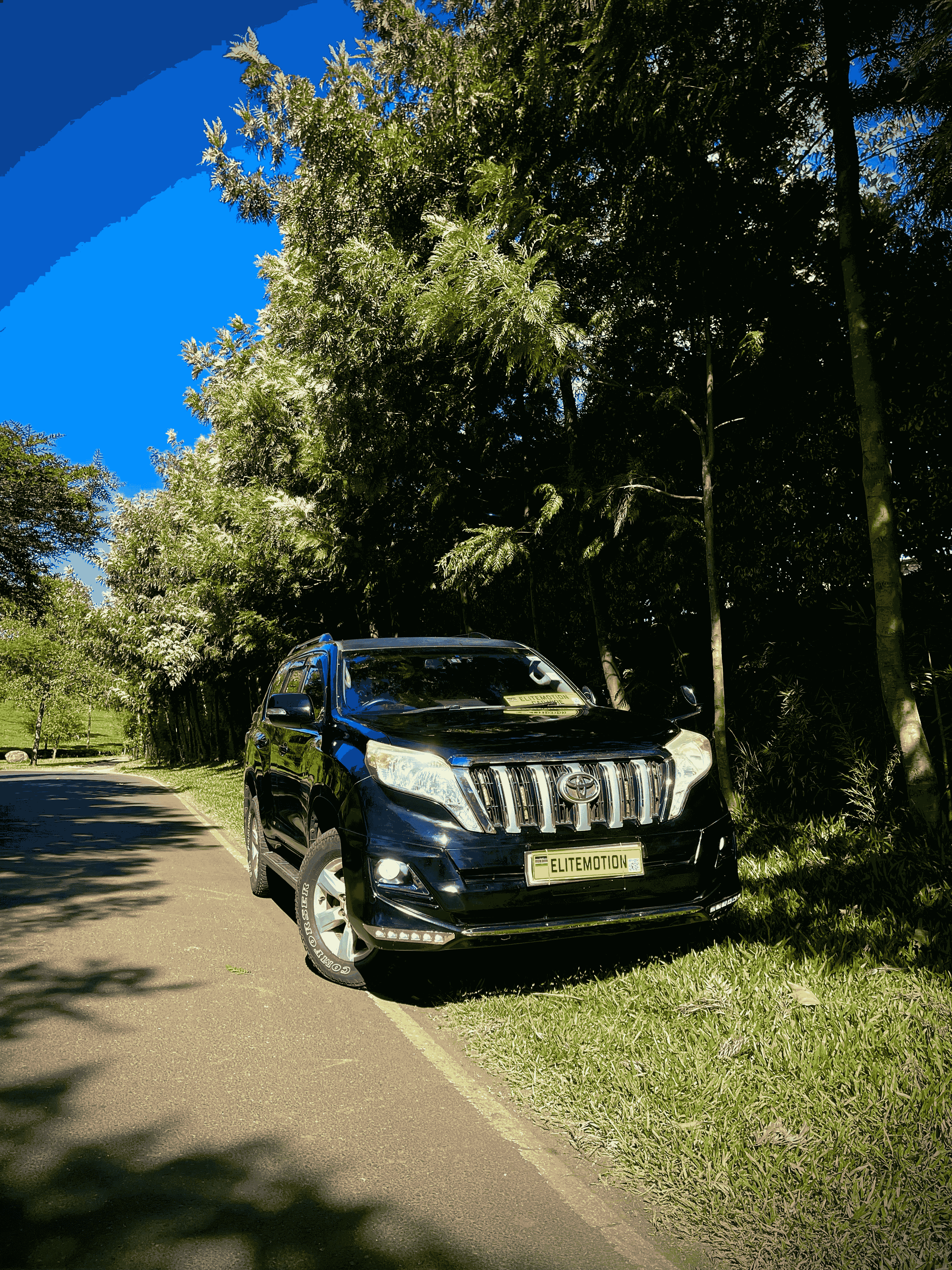 Toyota Land Cruiser J150 Prado, Teardrop, Seven Seater view 7